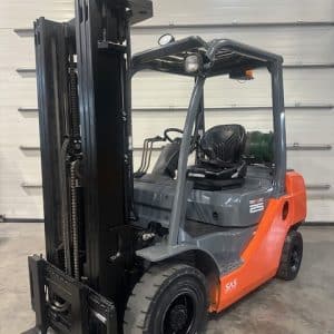 Chariot élévateur occasion TOYOTA 02-8FGF25