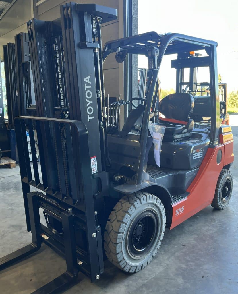 Chariot élévateur neuf Toyota 02-8FGF25