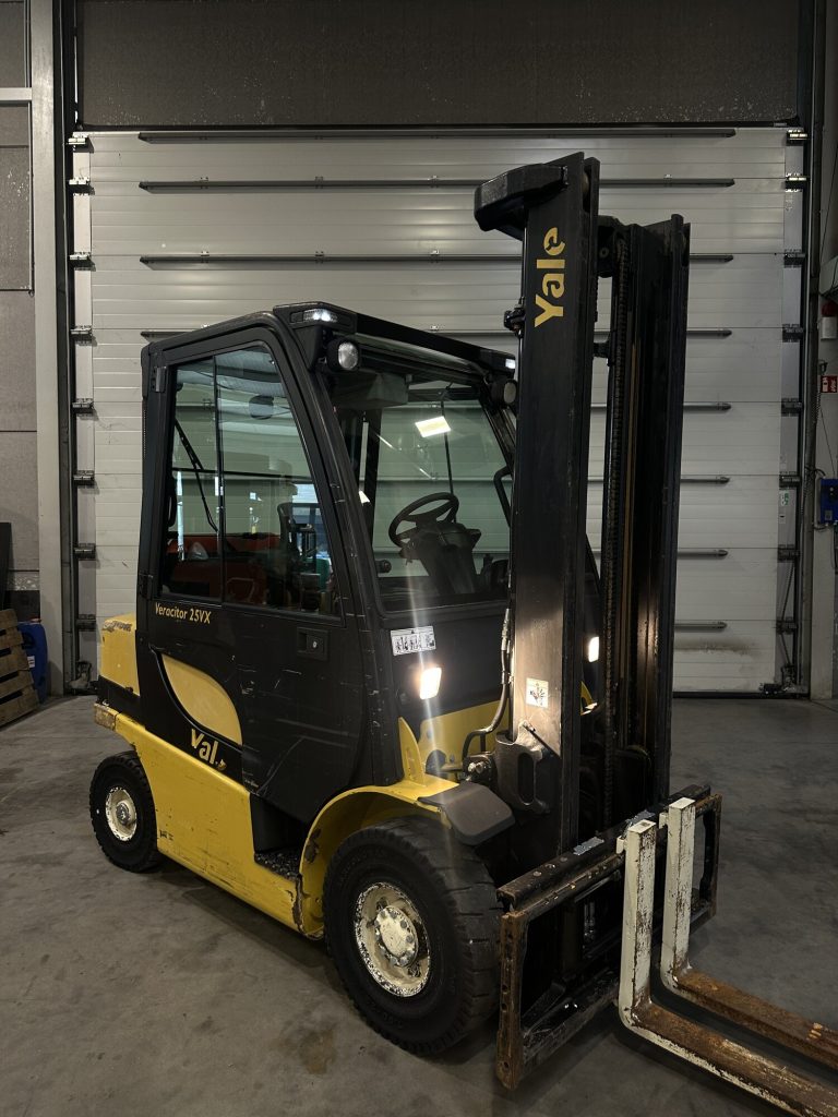 Chariot élévateur occasion Yale GLP25VX